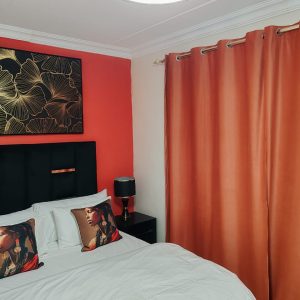 Deluxe Room 06